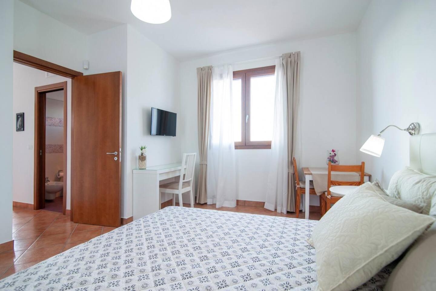 Bed and Breakfast La Dimora Dei Conti Collemeto Exterior foto