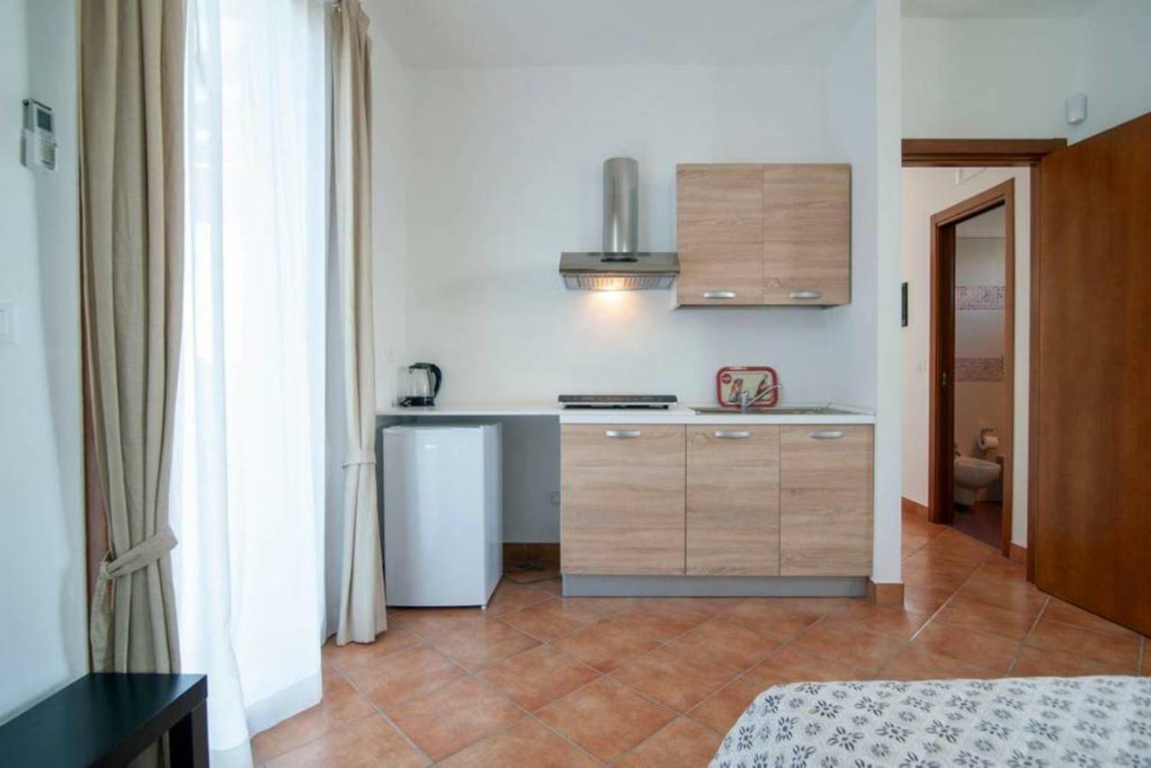 Bed and Breakfast La Dimora Dei Conti Collemeto Exterior foto